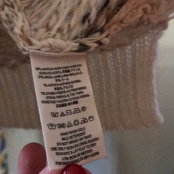 FREE PEOPLE IVORY WINTER SWEATER NWT - Picture 4 of 4